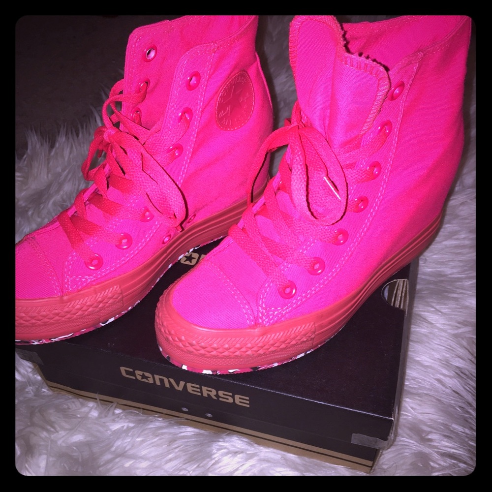 Chuck Taylor Hidden Wedge Platform Sneaker